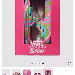 【Vans】☆サンダル☆VANS X BARBIE SLIDE-ON VR3CUSH SHOE NEW IN BOX 2 VANS X BARBIE SLIDE-ON VR3CUSH SHOE SIZES 8 AND